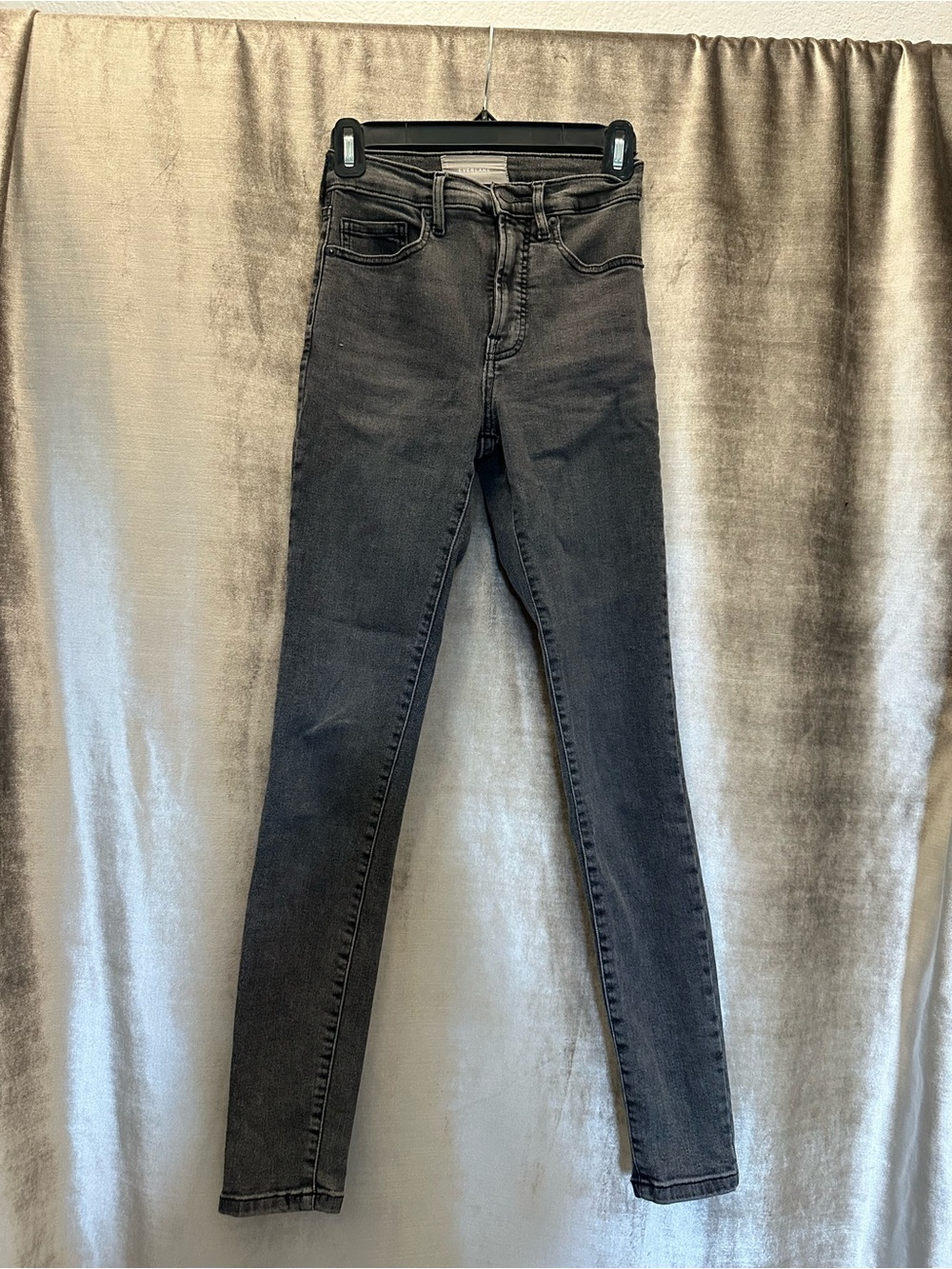 Everlane Slim High-Rise Skinny Jeans in Washed Black 24 T